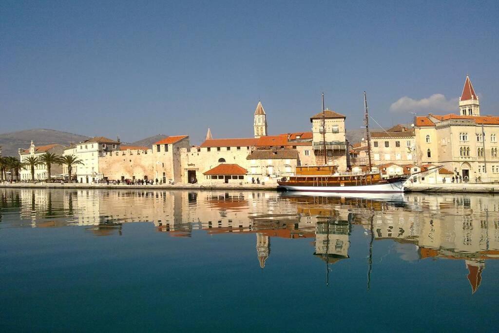 Villa Lipovac Trogir Exterior foto